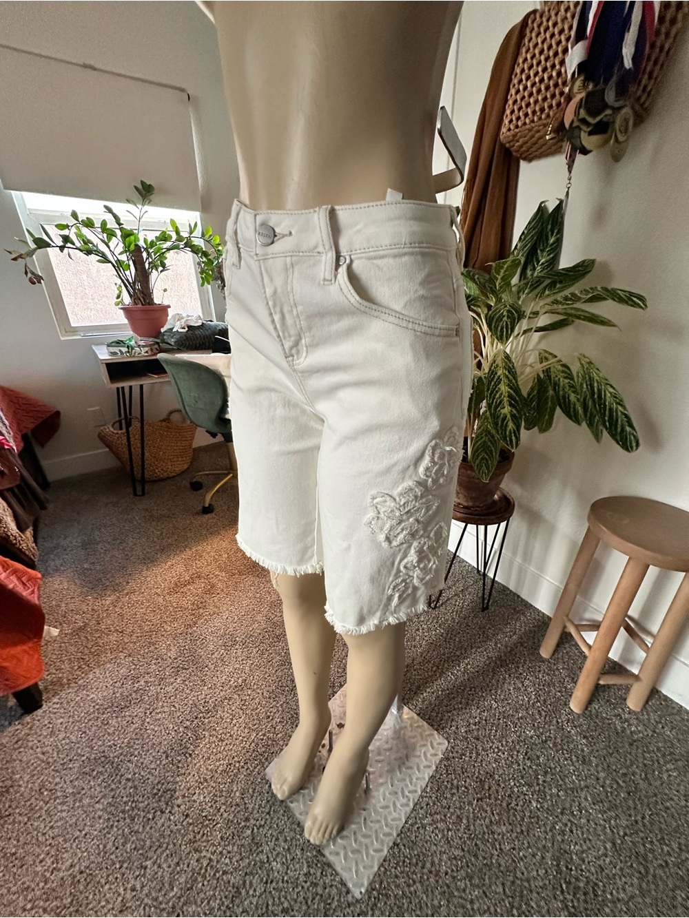 White Embroidered Wide-Leg Denim Bermuda Shorts